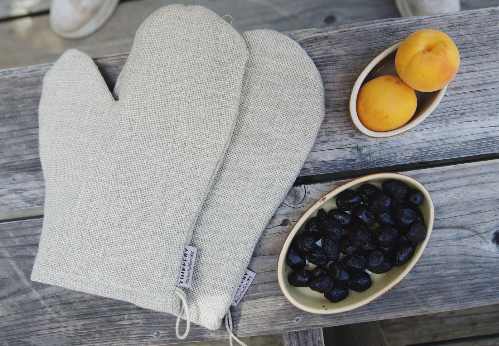 Poterie Renault Oval Mauviette Dish-- (0.125 L)-- Brown