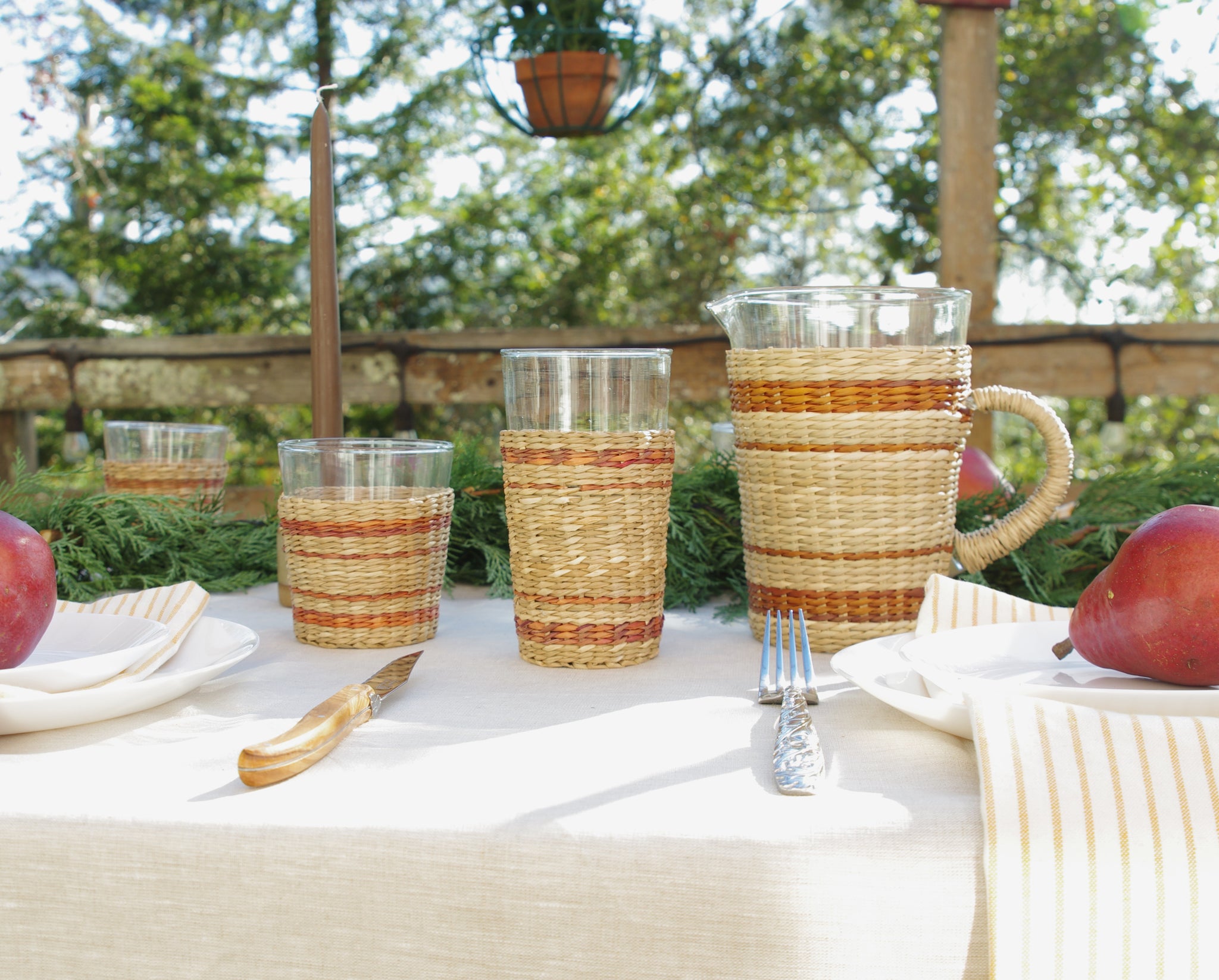 Brown seagrass pitcher and tumblers