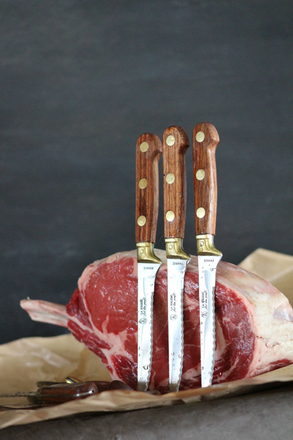 La Fourmi Laiton Steak Knives in Wooden Box with Acrylic Lid